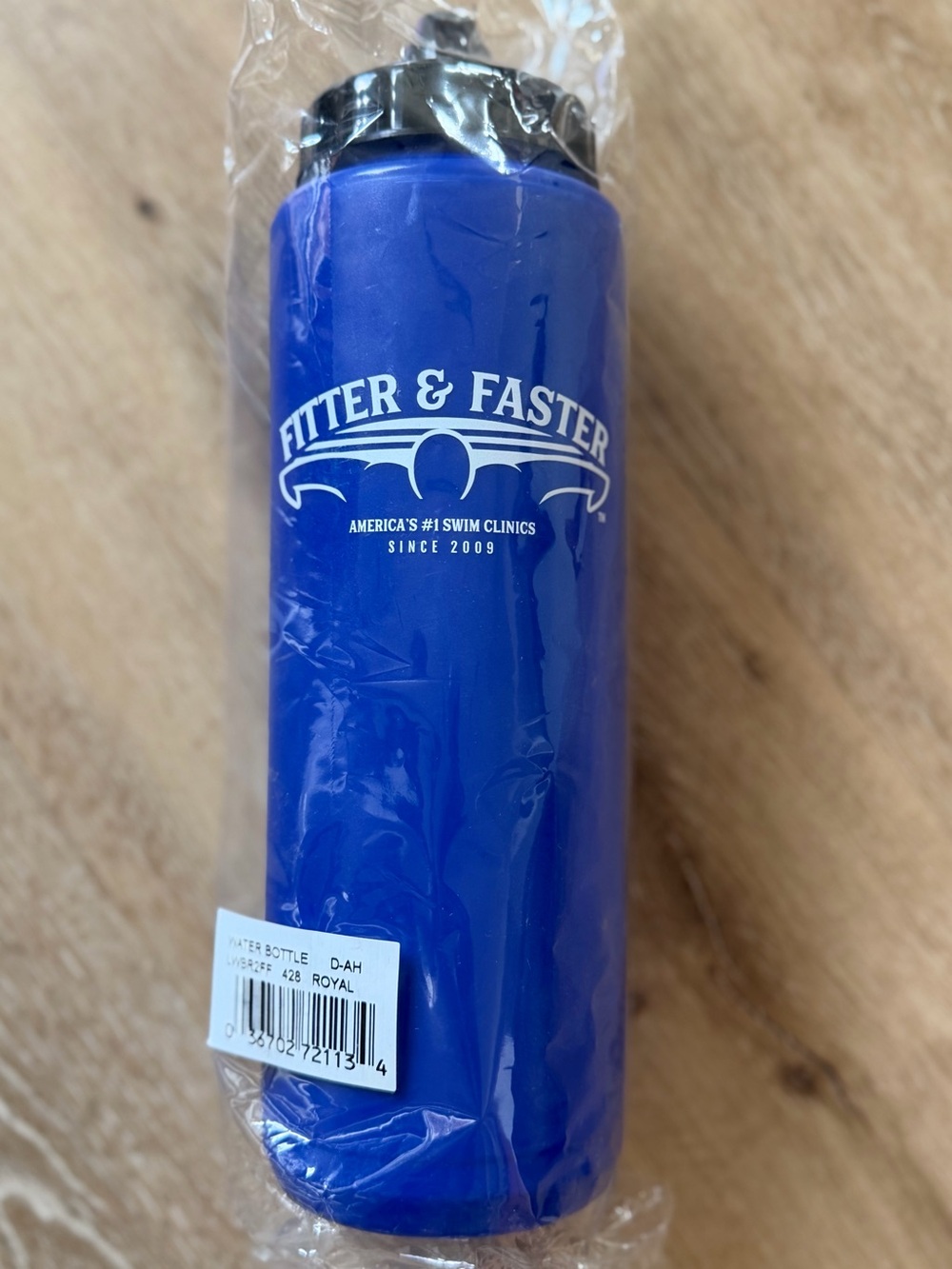 TYR Royal squeeze Blue Water Bottle